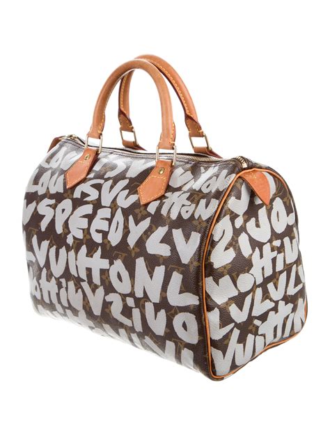 louis vuitton graffiti duffle bag|louis vuitton duffle bag monogram.